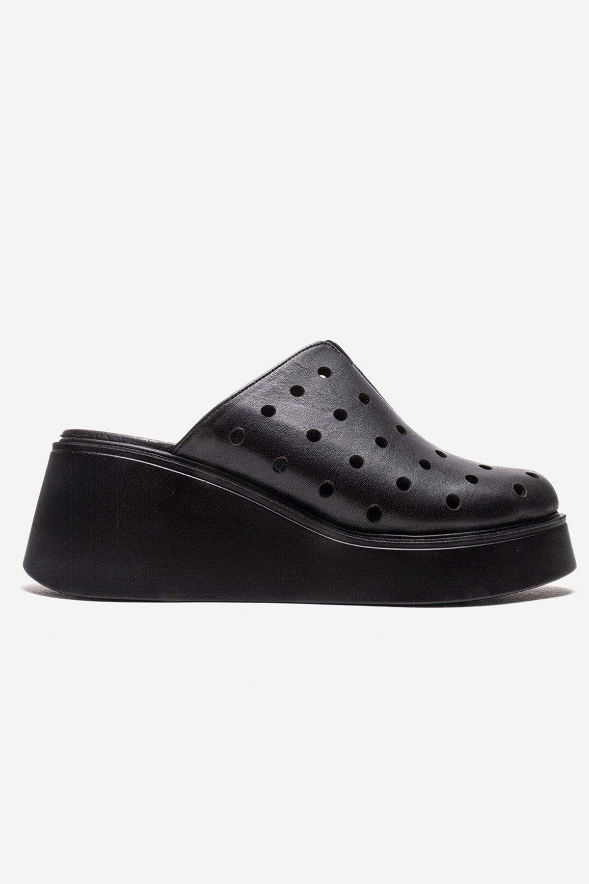 NIVES - Black Genuine Leather Platform Mule – heel view showing leather, black, Vowalisse