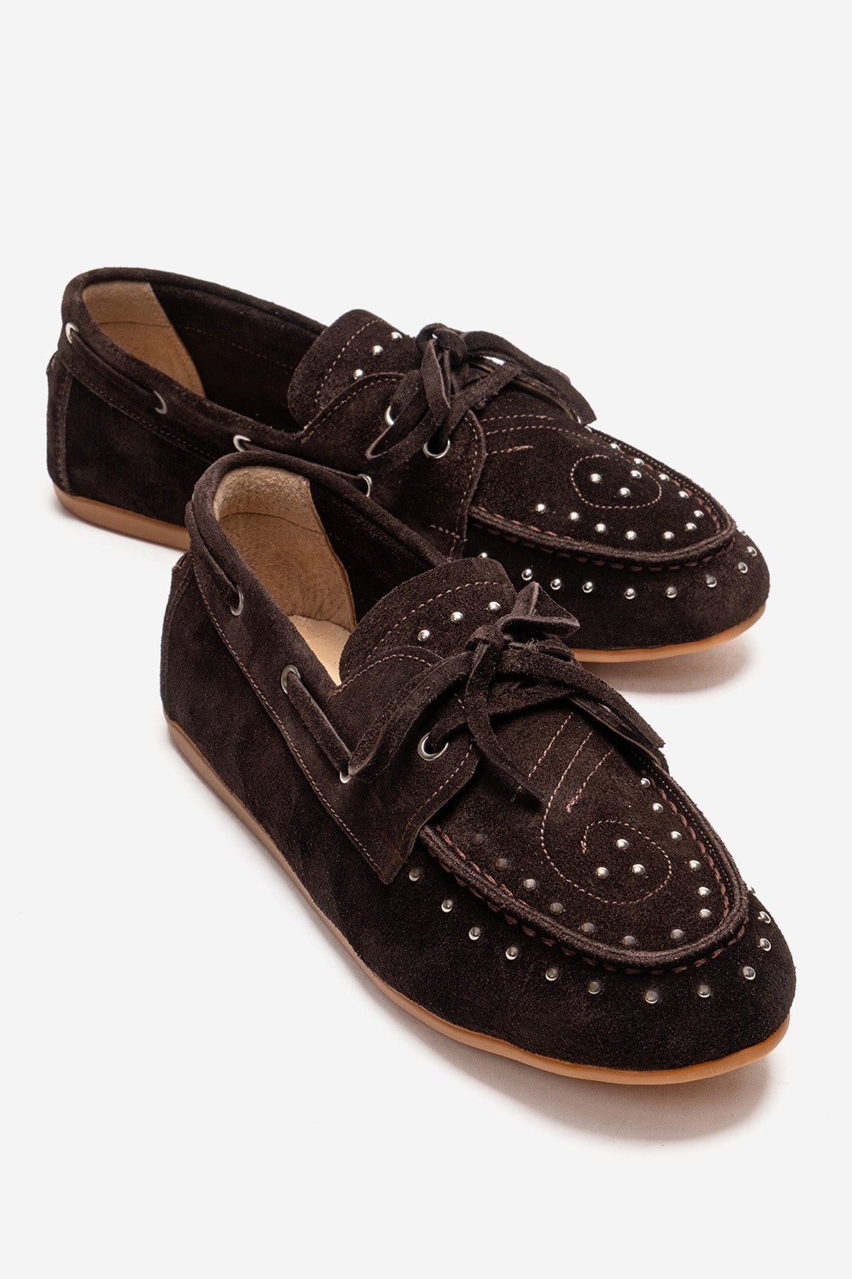 CUESTA - Brown Genuine Leather Loafer Shoe – front three-quarter view showing leather, suede, Vowalisse