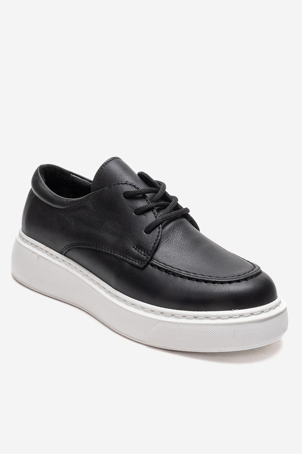 MAREON - Black Genuine Leather Lace-Up Daily Shoe – detail view showing lace, leather, black, Vowalisse