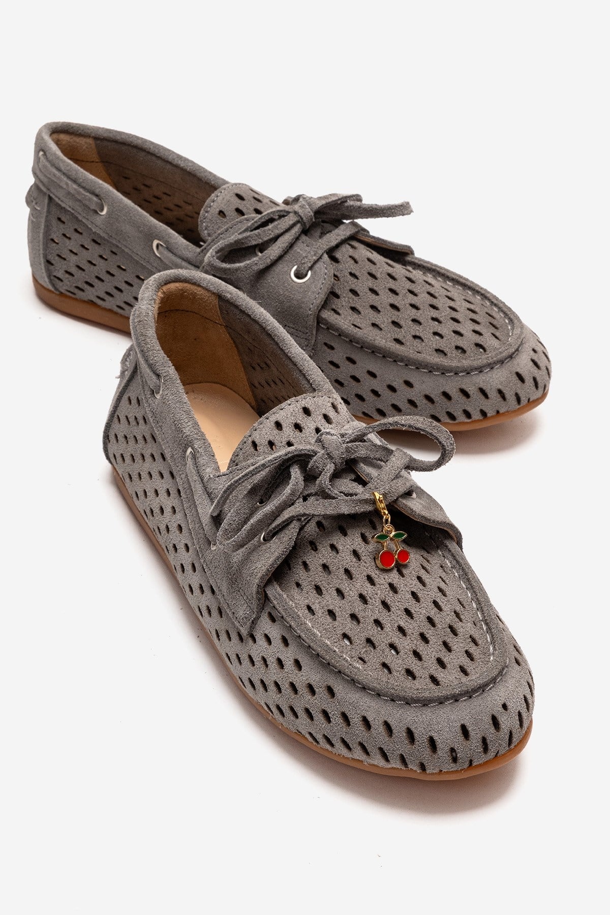 Stevo - Gray Genuine Leather Lace-Up Loafer – front three-quarter view showing lace, leather, suede, Vowalisse