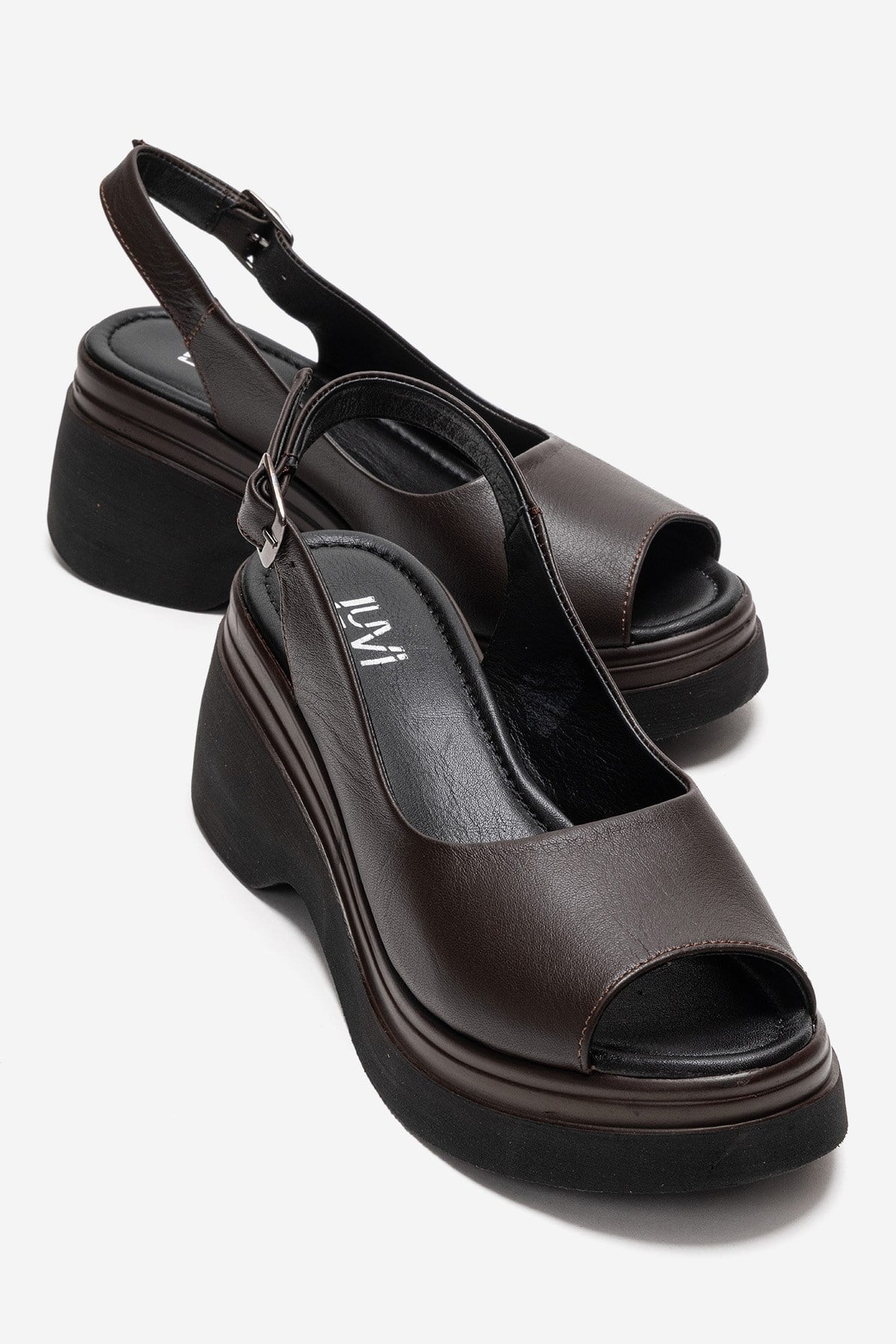 LAURE - Brown Genuine Leather Platform Sandal – front three-quarter view showing leather, Vowalisse