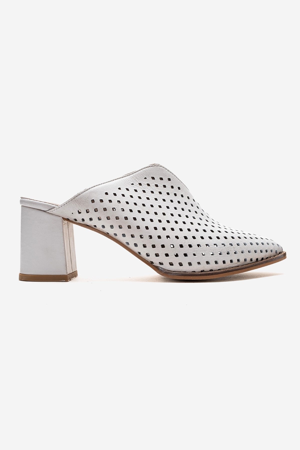 TOEN - White Genuine Leather Block Heel Mule – heel view showing leather, white, Vowalisse