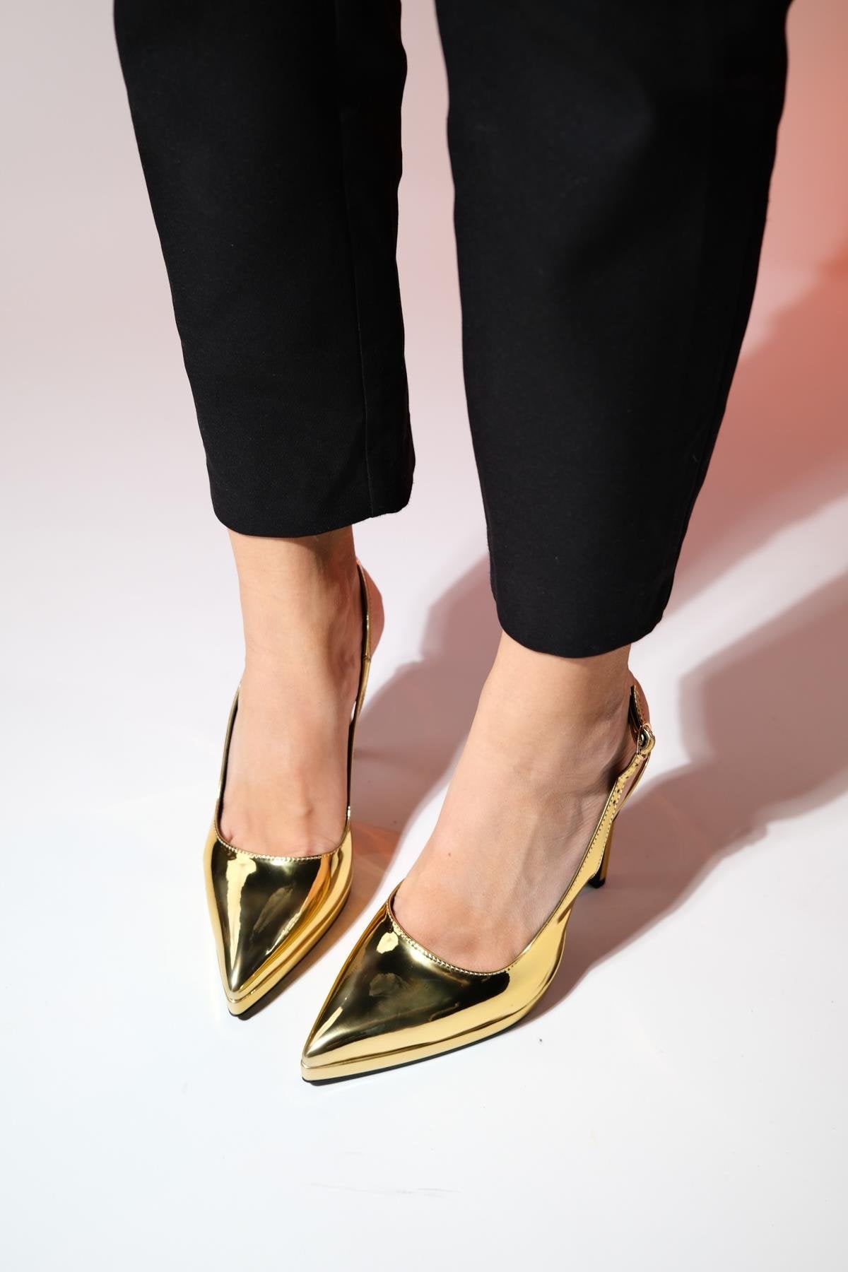 Santa - Gold Metallic Pointed Toe Platform High Heel Shoe – top view showing leather, metallic, gold, Vowalisse