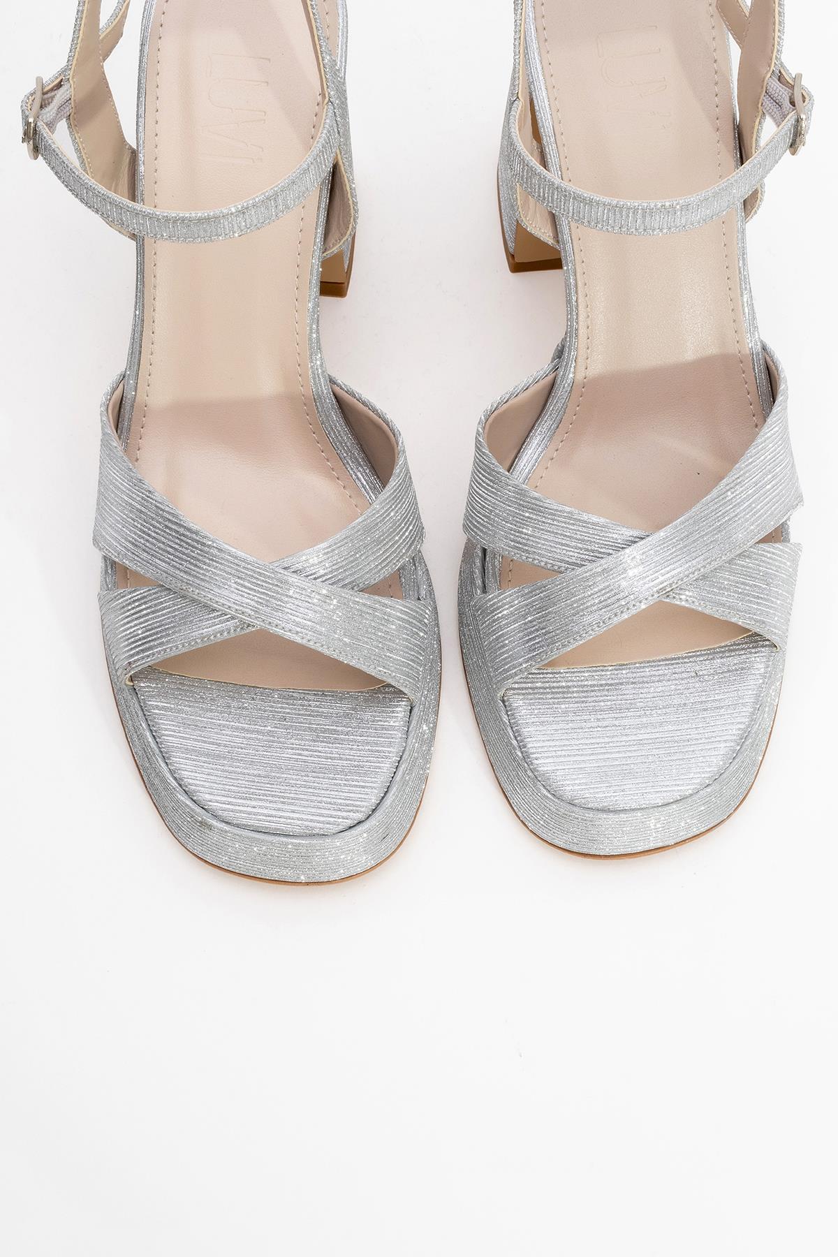 Lello - Silver Striped Platform Heel Shoe – side view showing leather, silver, Vowalisse