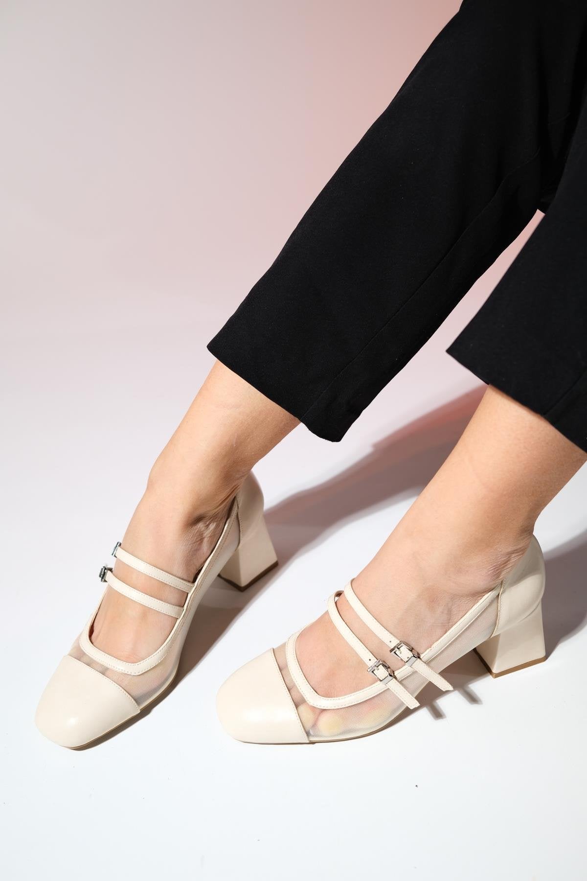 Scots - Cream Block Heel Pump – side view showing leather, Vowalisse