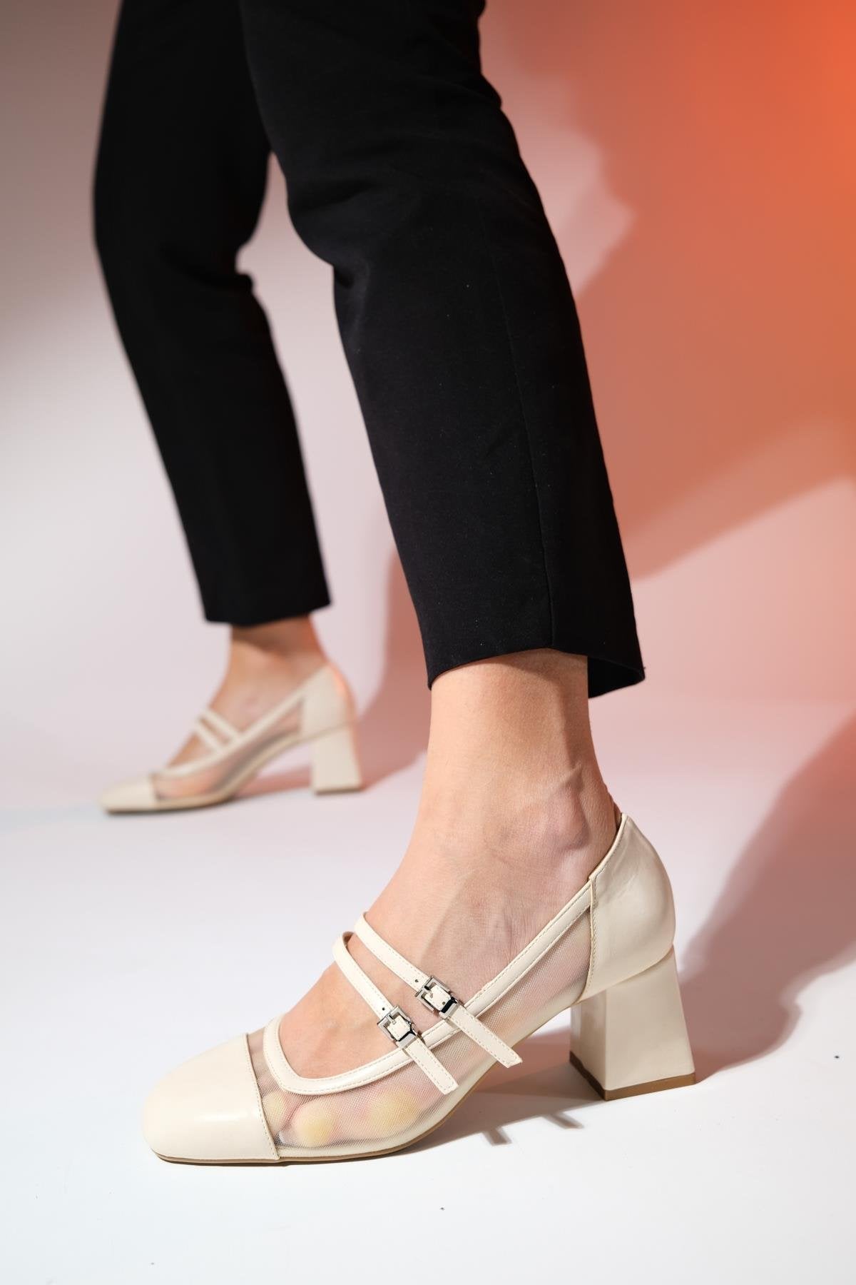 Scots - Cream Block Heel Pump – back view showing leather, Vowalisse