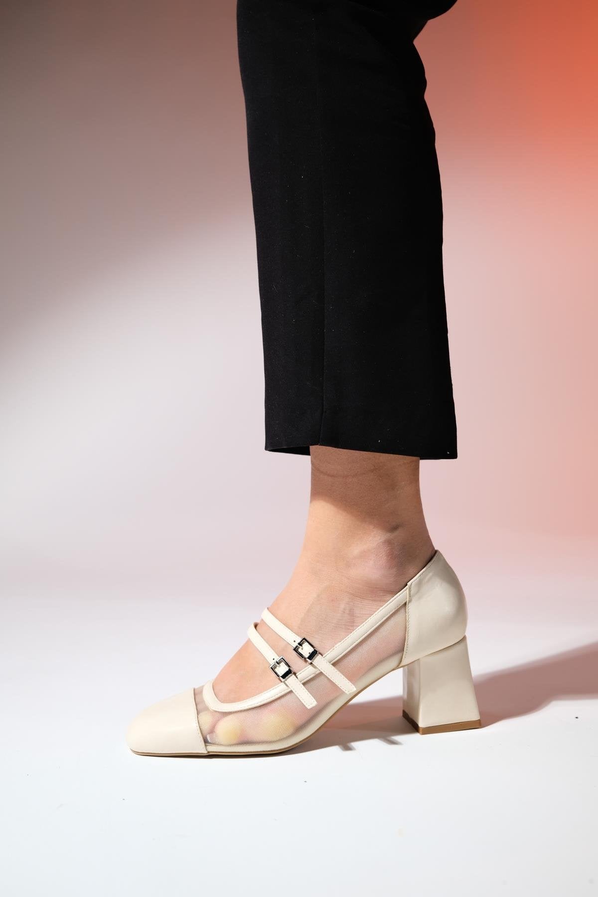Scots - Cream Block Heel Pump – top view showing leather, Vowalisse
