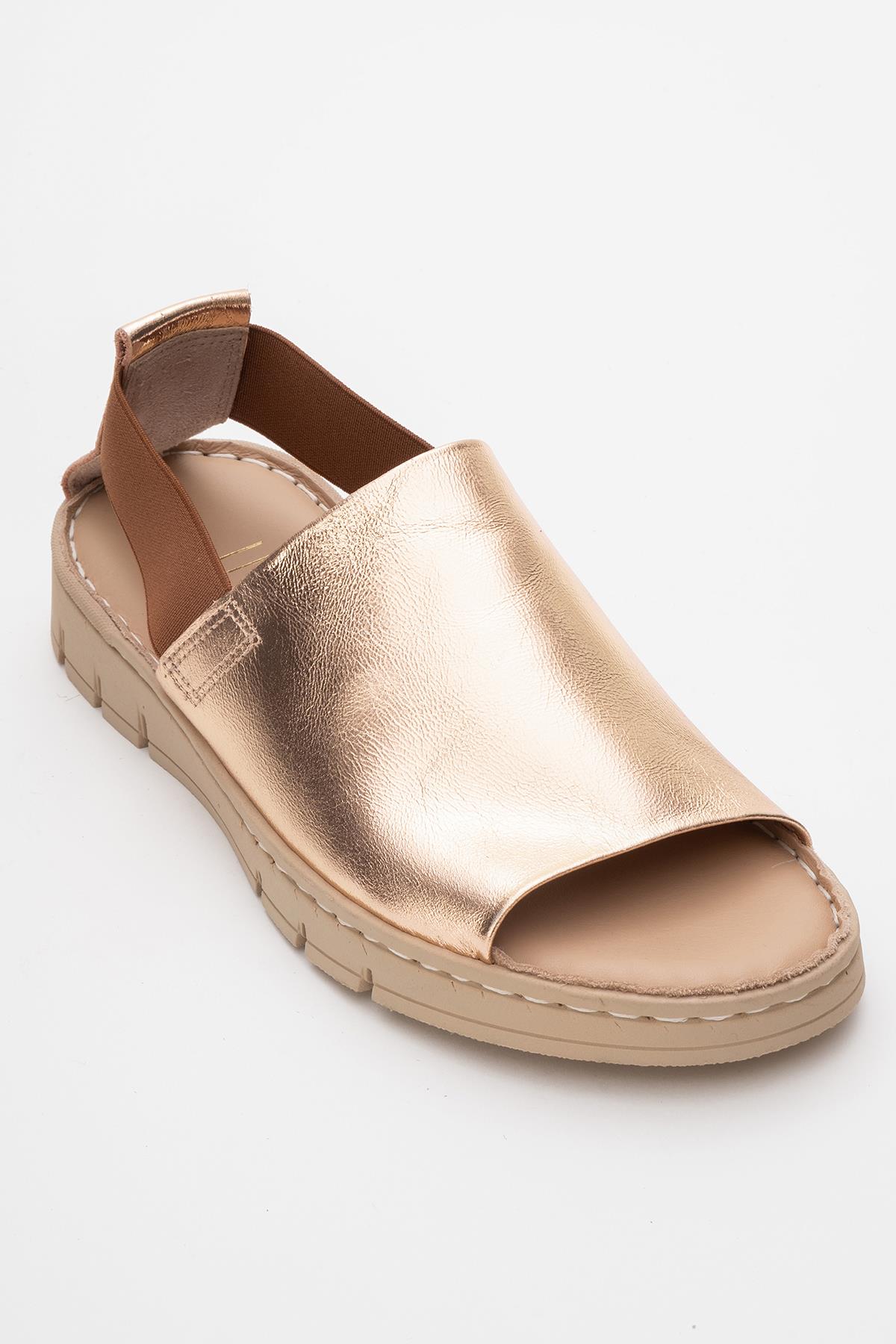 Londoi - Golden Elastic Strap Leather Sandal – detail view showing leather, gold, Vowalisse