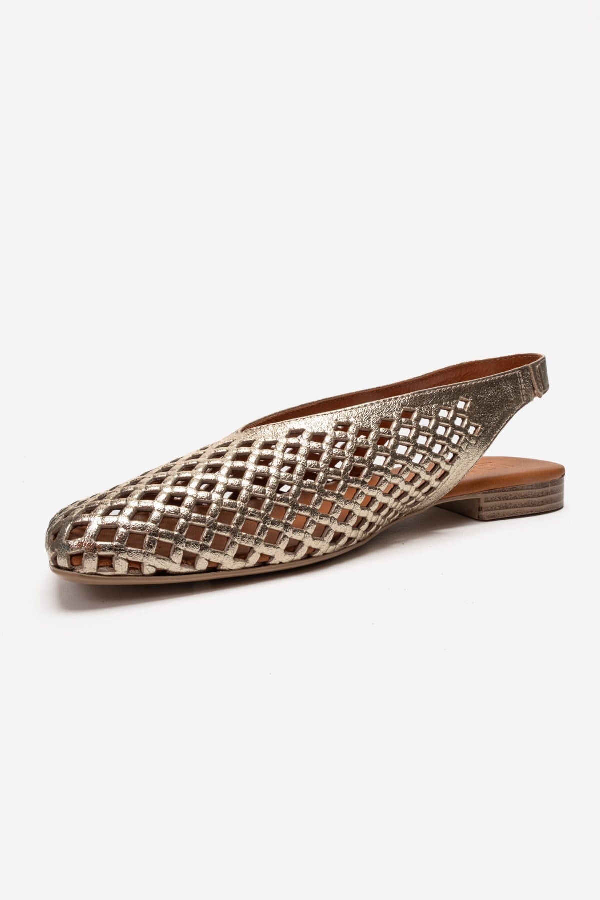 DELIZIA - Gold Genuine Leather Closed Front Laser-Cut Sandal – top view showing leather, gold, Vowalisse