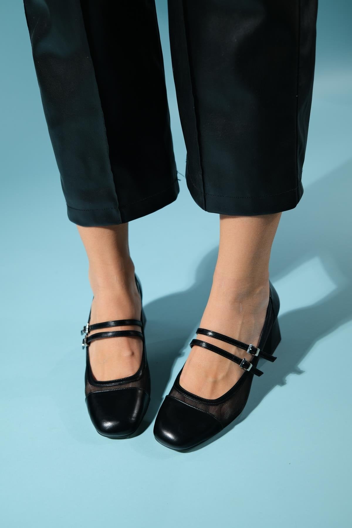 Scots - Black Block Heel Shoe – back view showing leather, black, Vowalisse