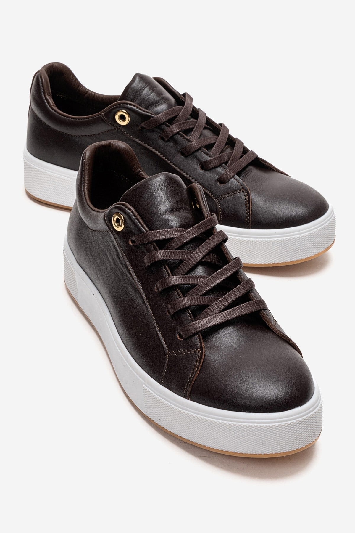 PALLEN - Brown Genuine Leather Sneaker – front three-quarter view showing leather, red, Vowalisse