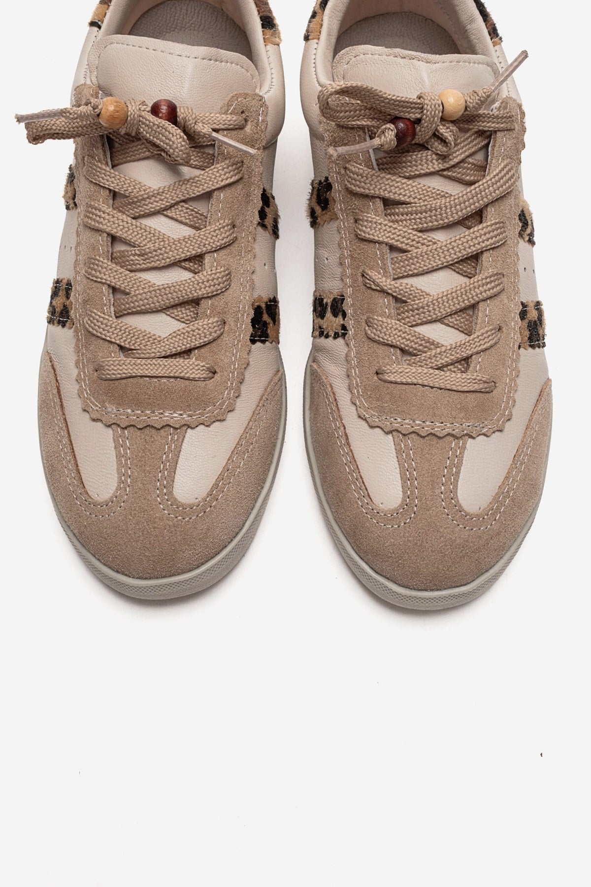 ARDIX - Beige Patterned Genuine Leather Sneaker – side view showing lace, leather, Vowalisse
