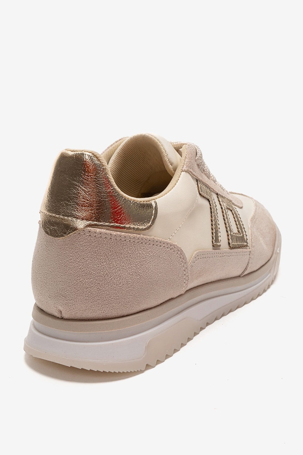 ARVON - Beige Sneaker – back view showing leather, Vowalisse