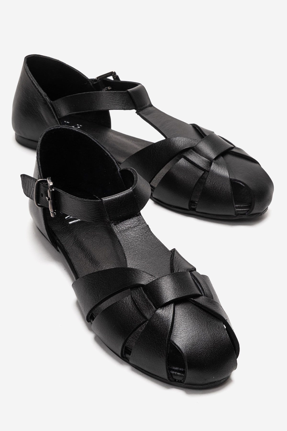 ALINA - Black Genuine Leather Sandal – front three-quarter view showing leather, black, Vowalisse