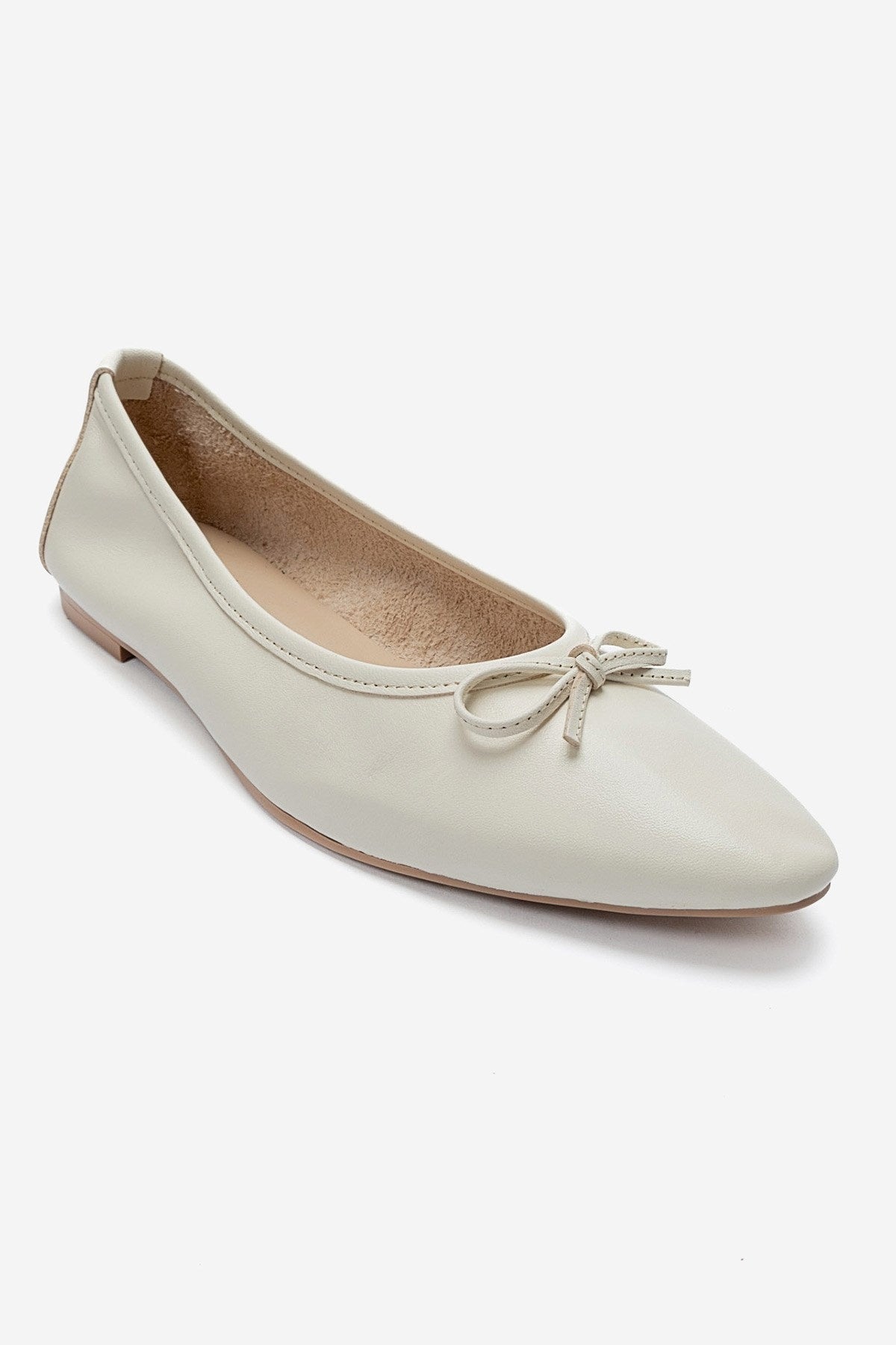 UMIEL - Off-White Genuine Leather Bow Ballet Flat – detail view showing bow, leather, white, Vowalisse