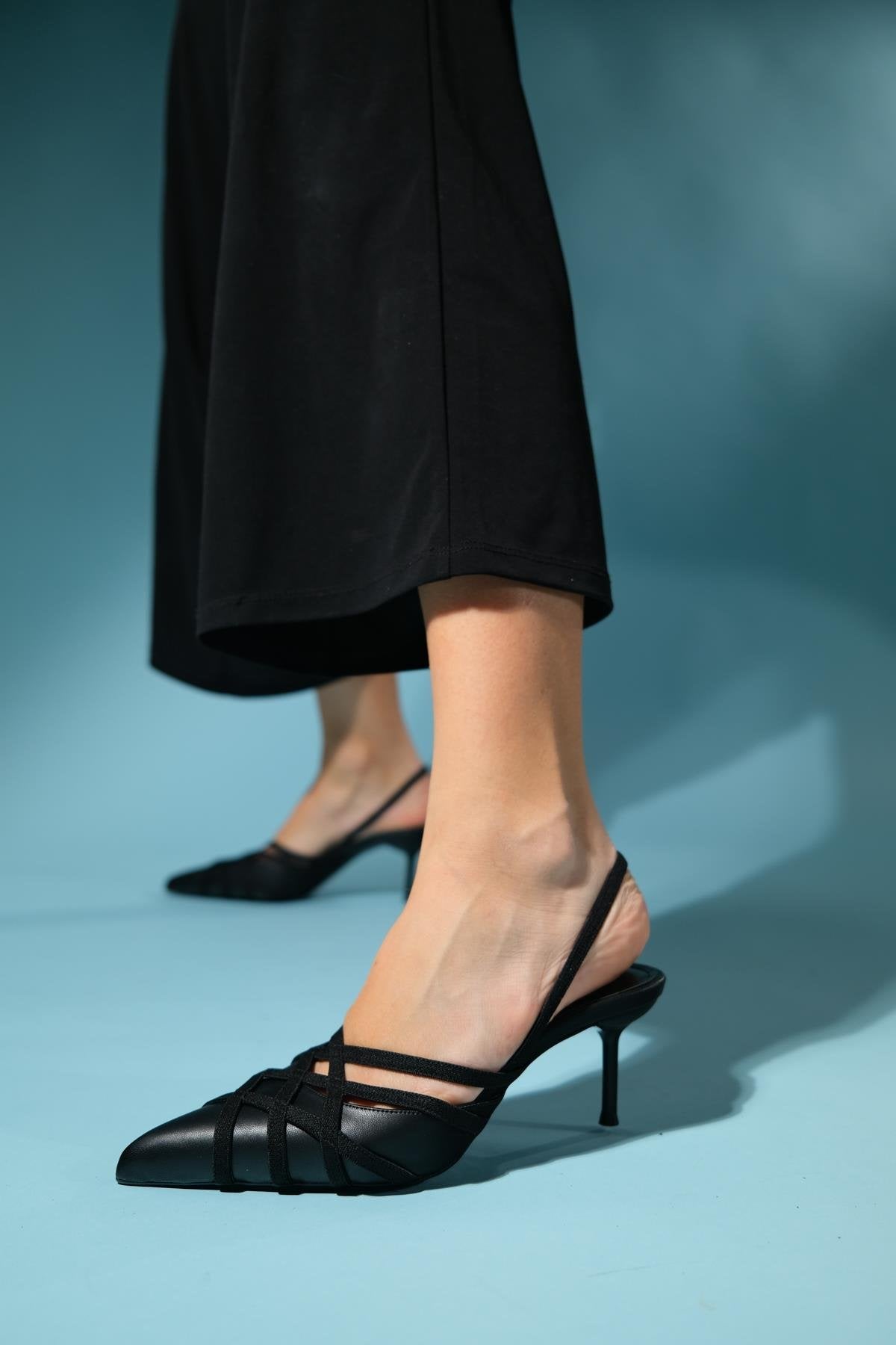March - Black Slim Heel Pump – heel view showing leather, black, Vowalisse