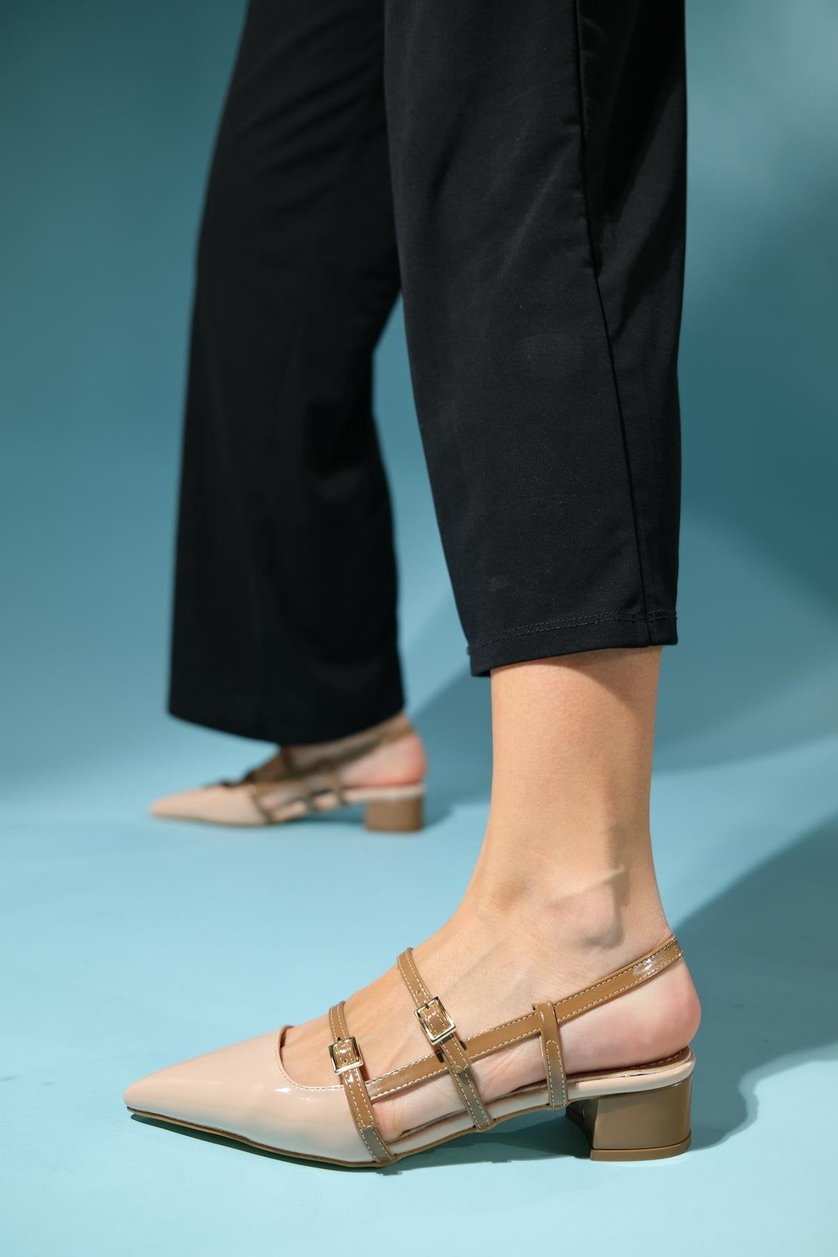 Cenova - Beige-Brown Heeled Sandal – back view showing leather, Vowalisse