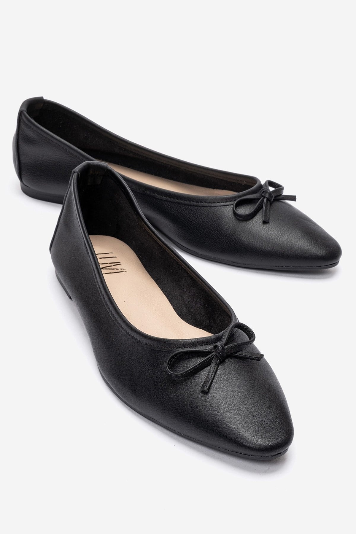 UMIEL - Black Genuine Leather Bow Ballet Flat – front three-quarter view showing bow, leather, black, Vowalisse