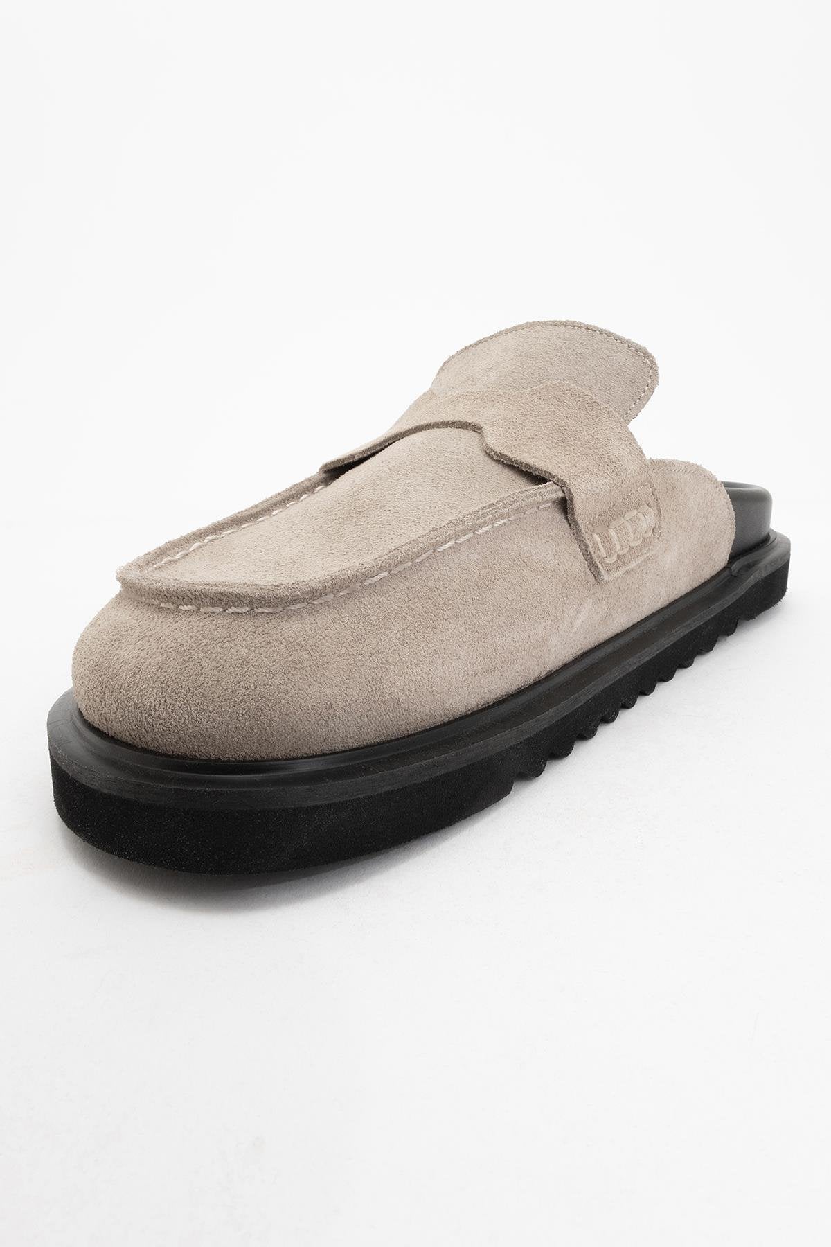 Laven - Beige Suede Leather Clogs – detail view showing leather, suede, red, Vowalisse