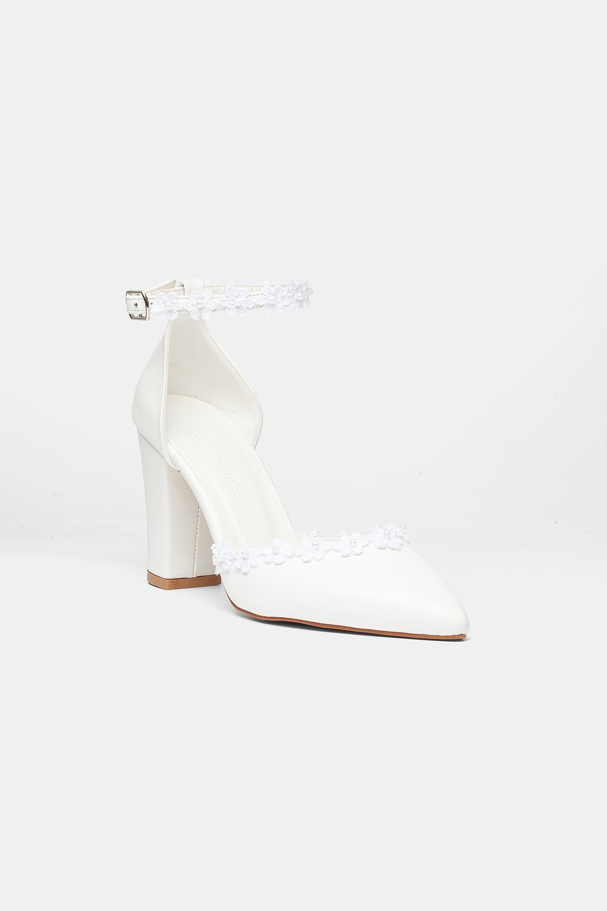 Alisa Lace Block Heel Bridal Pumps – front three-quarter view showing lace, leather, Vowalisse