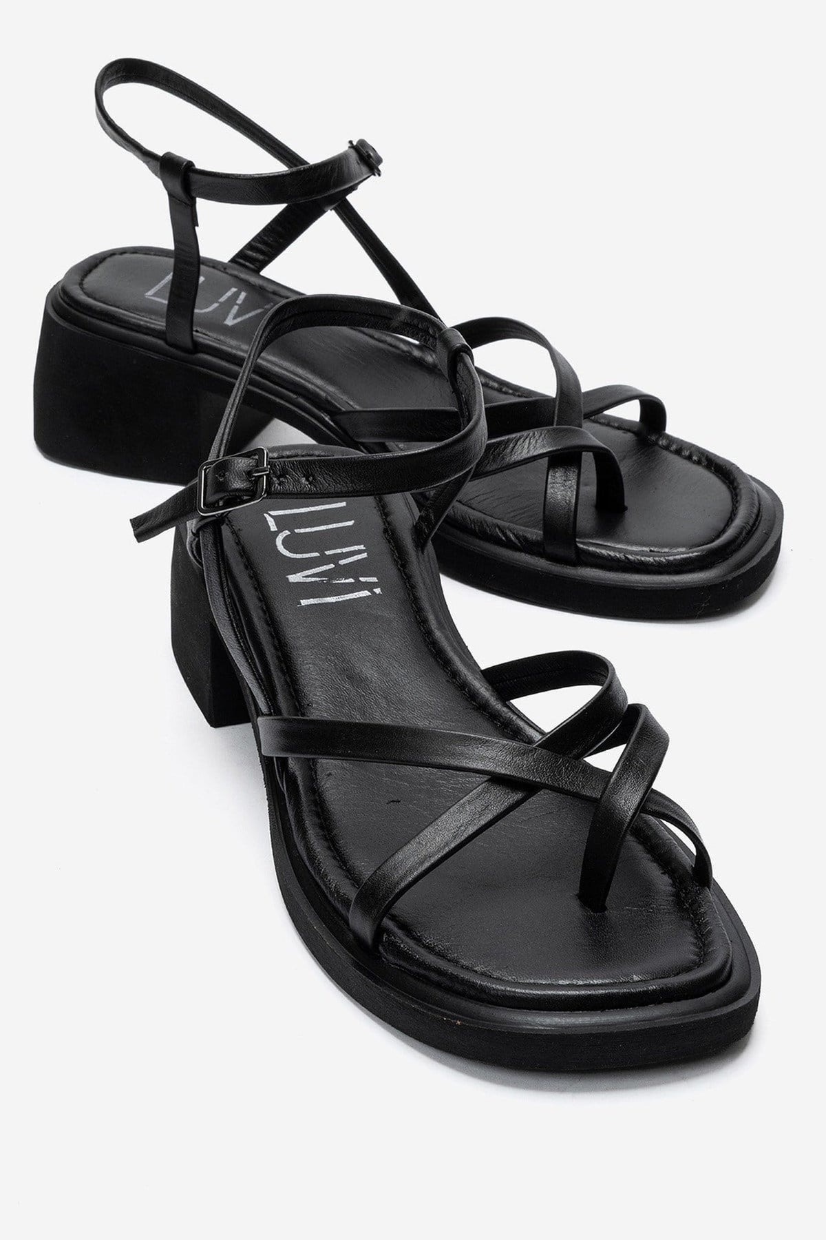 Cirelle - Black Genuine Leather Toe-Post Block Heel Sandal – front three-quarter view showing leather, black, Vowalisse