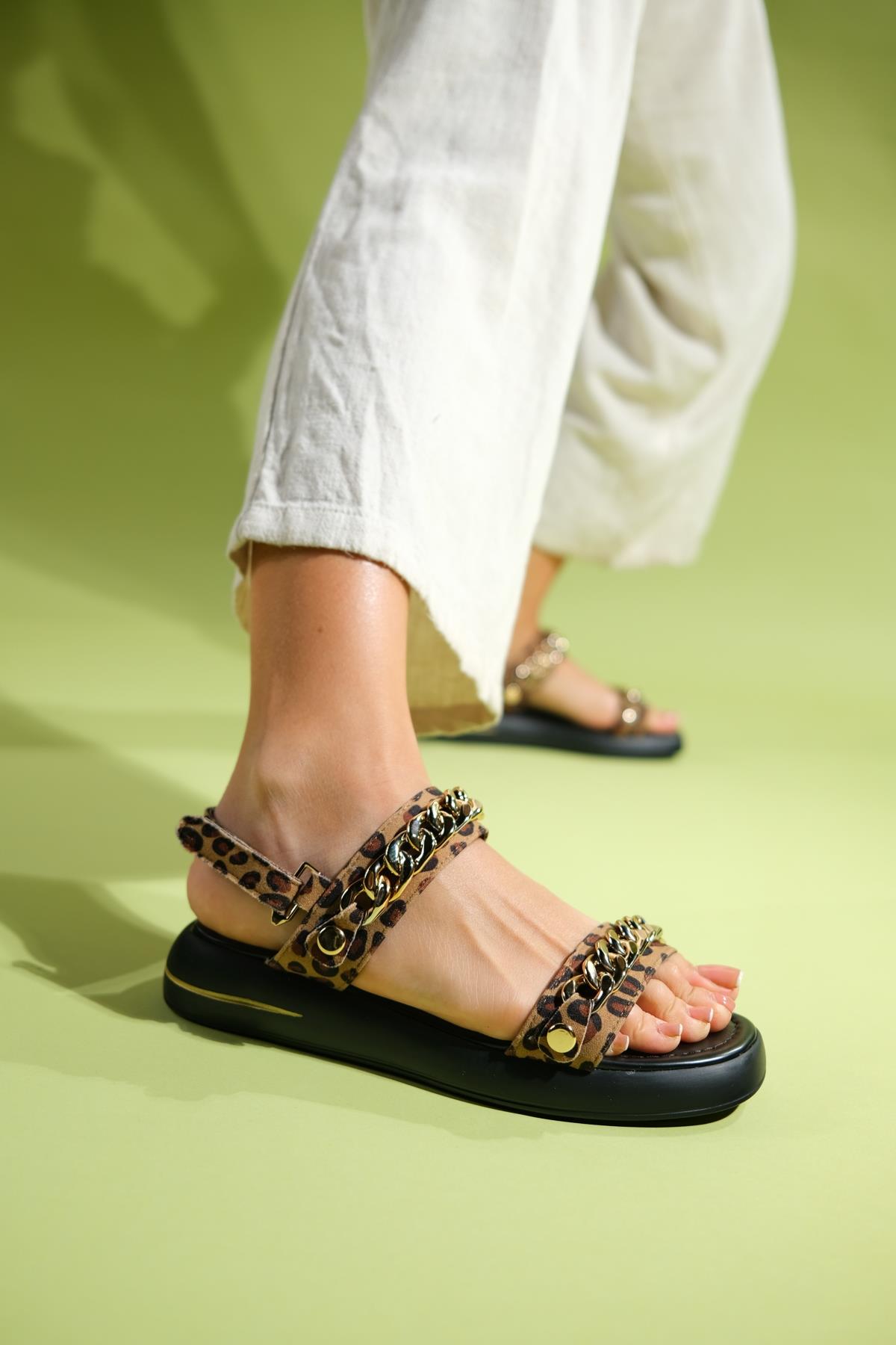 Loket - Black/Yellow Chain-Detail Sandal – back view showing leather, black, Vowalisse