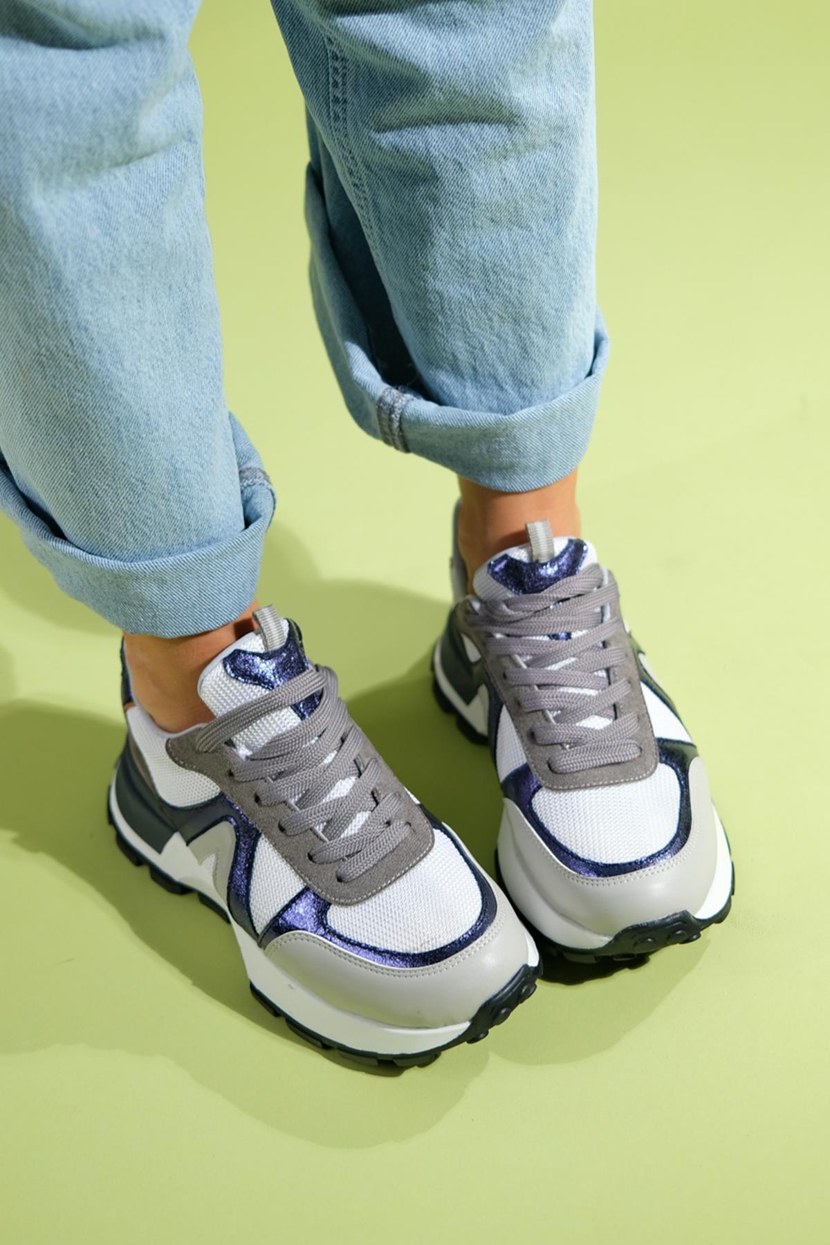 Calm - Gray Multi Sneaker – side view showing leather, Vowalisse