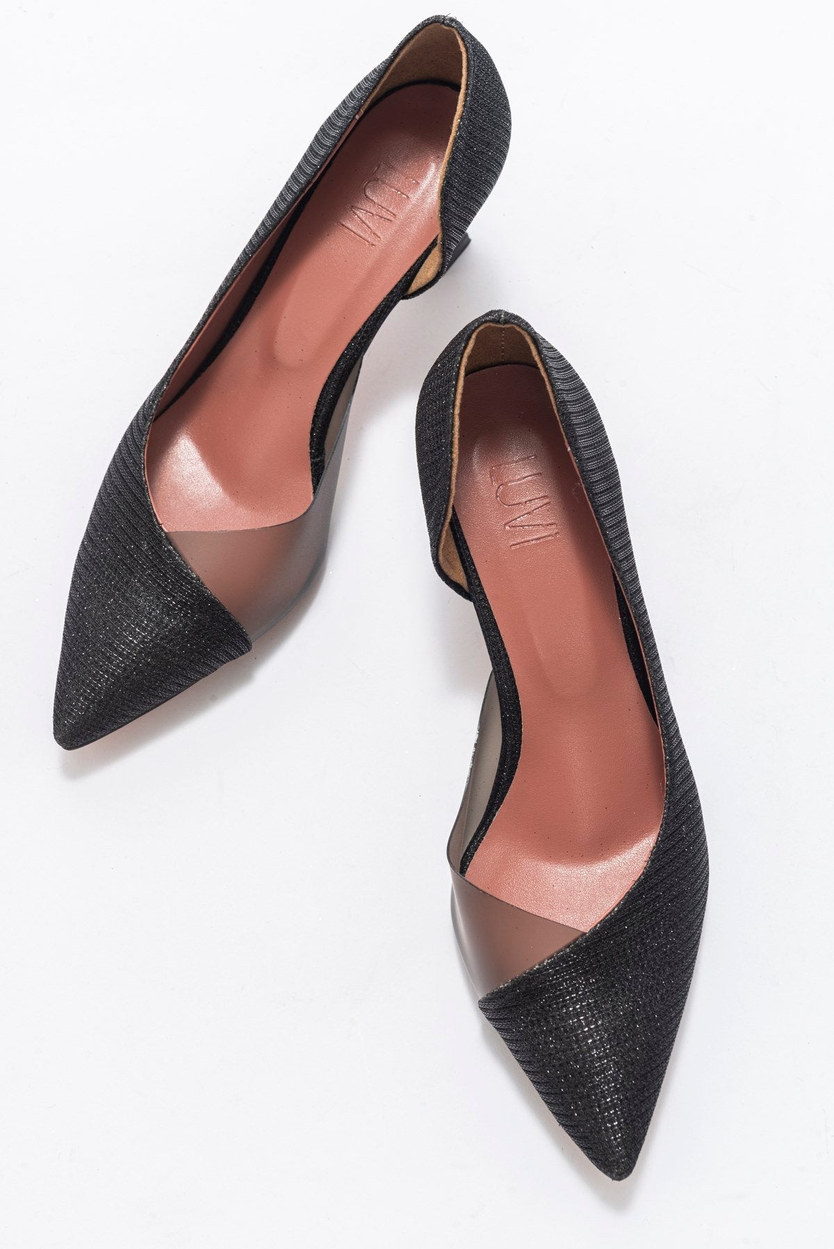 Vera Black Glitter Pointed Toe Pump – heel view showing leather, glitter, black, Vowalisse