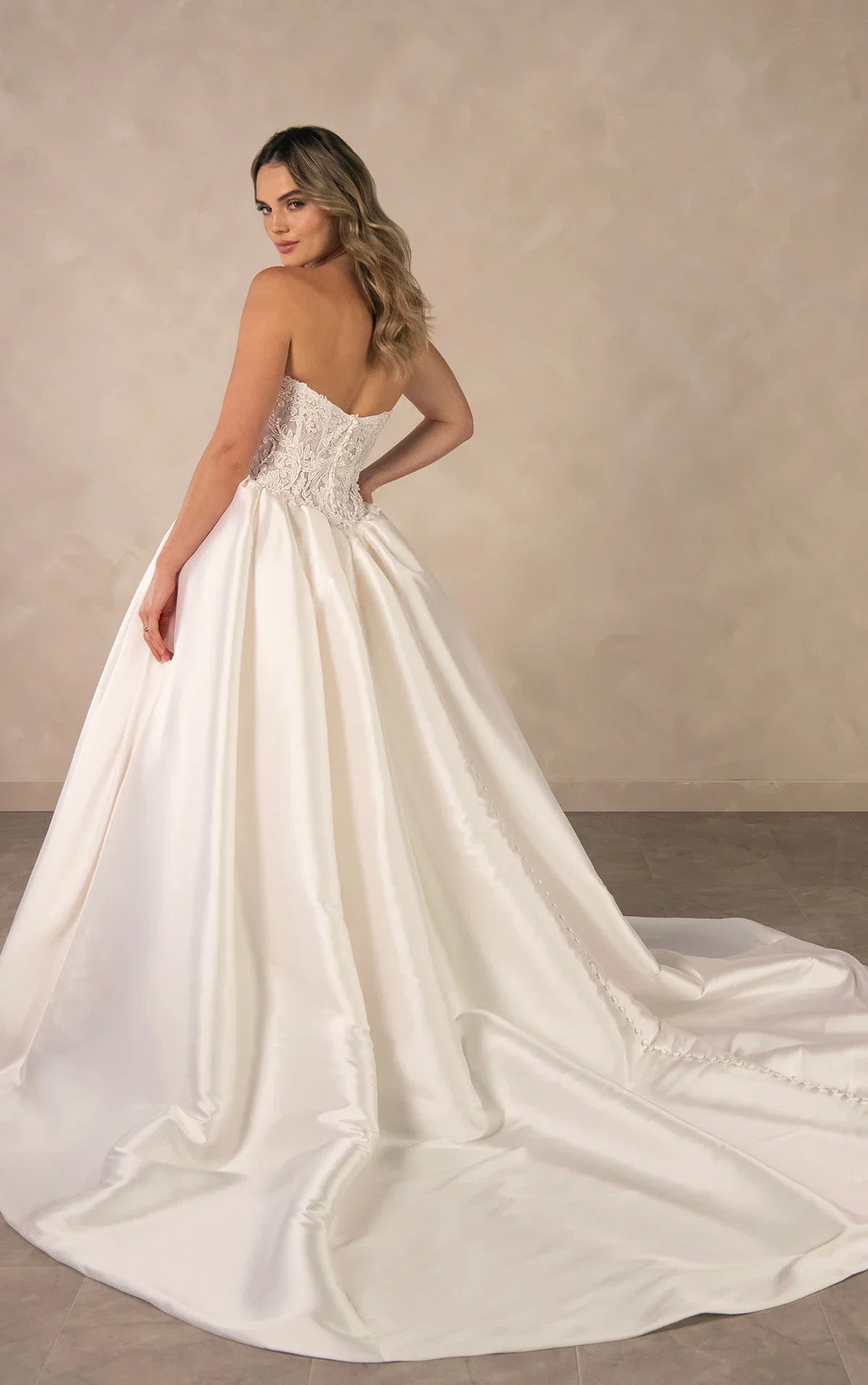 Kiki Wedding Dress VOWALISSE bridal gown – view 6