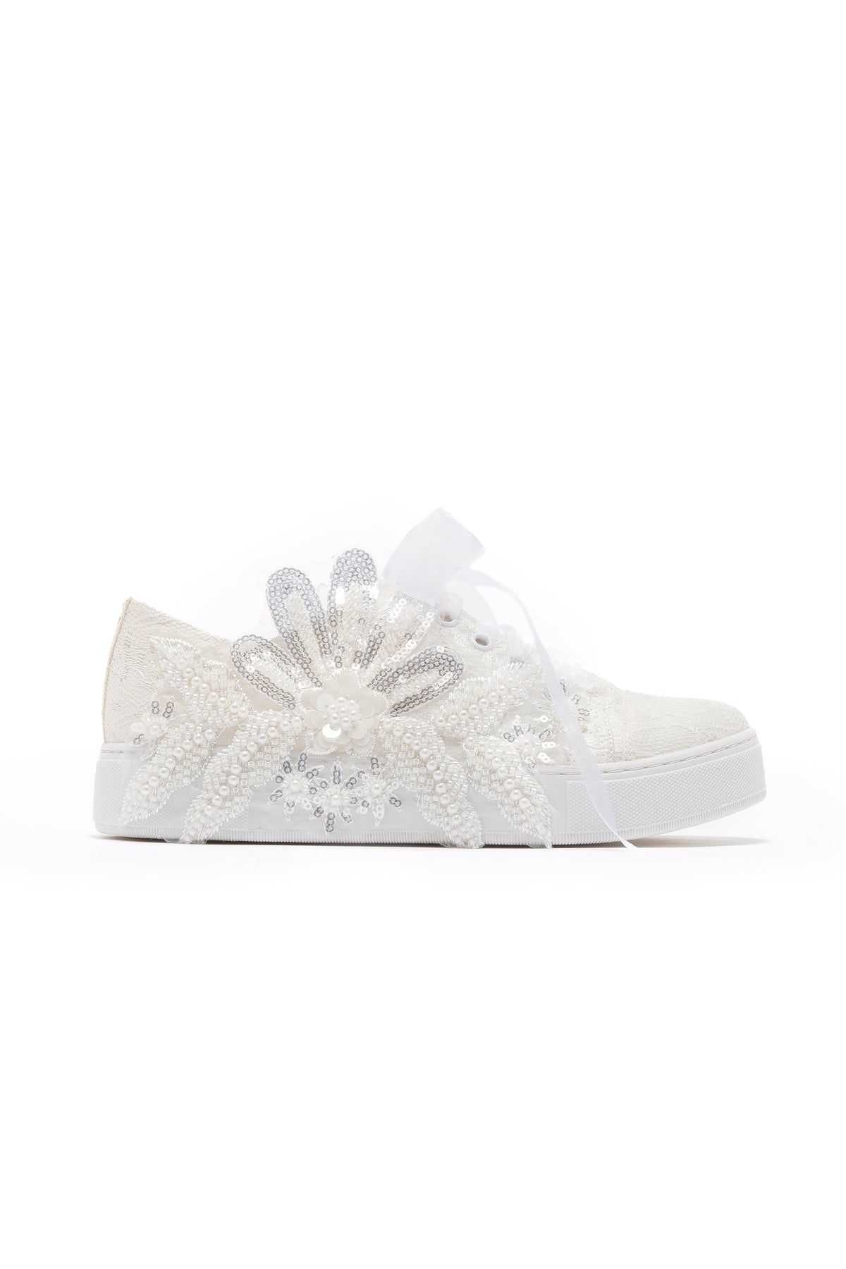 Lora Women’s Bridal Lace Sneaker – side view showing lace, leather, Vowalisse