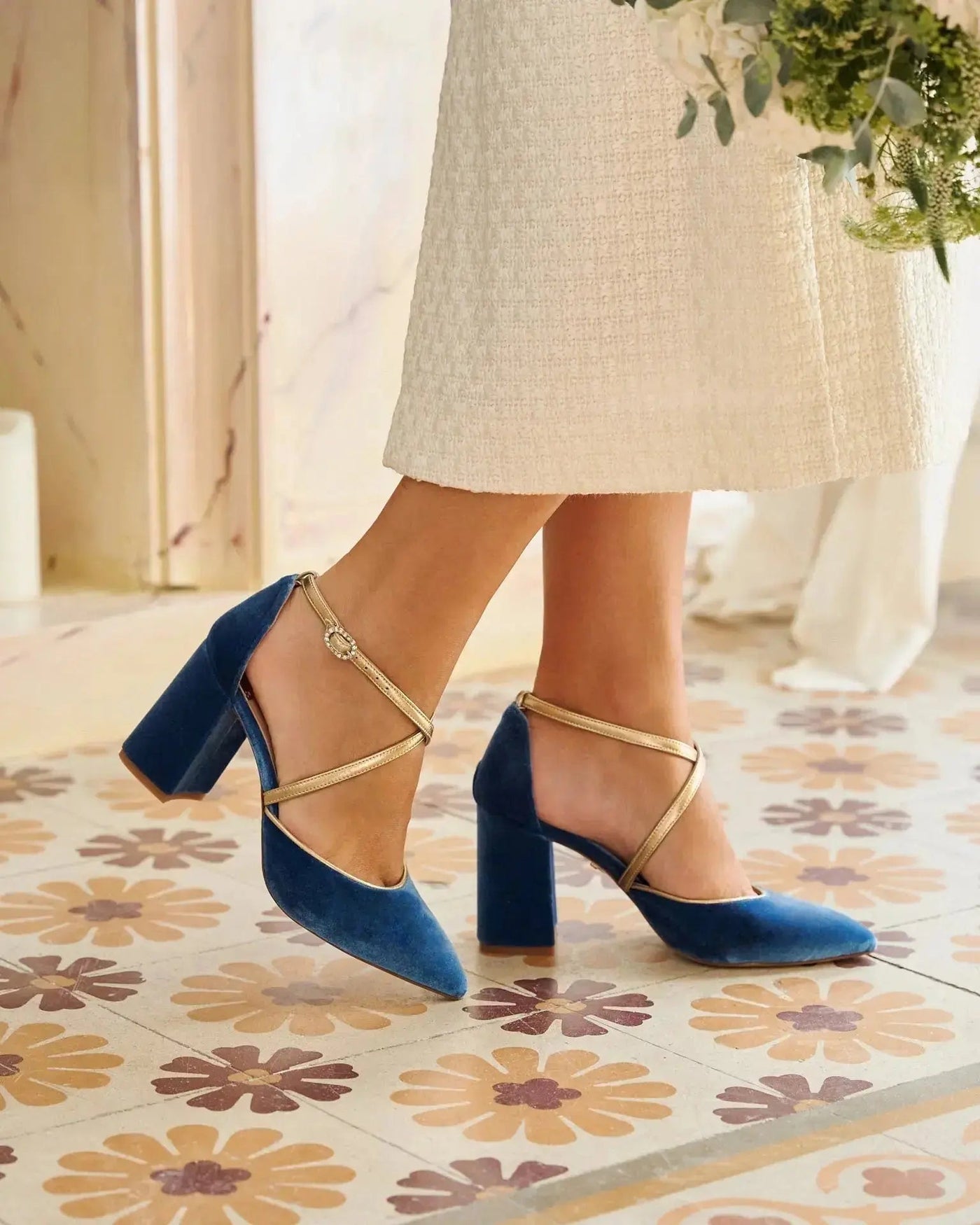 Emerald Green Velvet Block Heel Bridal Heels VOWALISSE bridal shoes – view 5