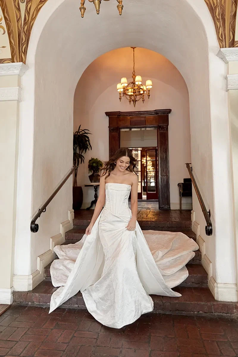 Anna Wedding Dress VOWALISSE bridal gown – view 3
