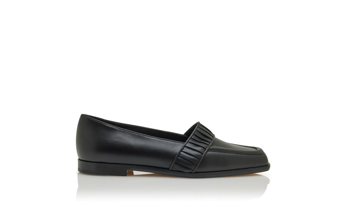 Amelie Rose Black Pleat Detail Loafers – side profile showing black pleat detail, square toe, Vowalisse