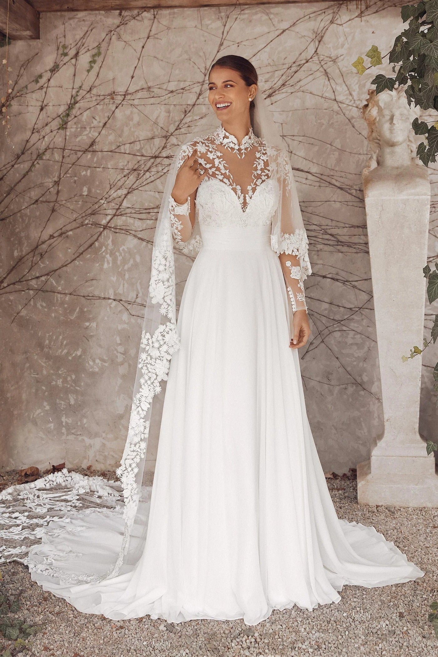 Abriana Wedding Dress VOWALISSE bridal gown – view 5