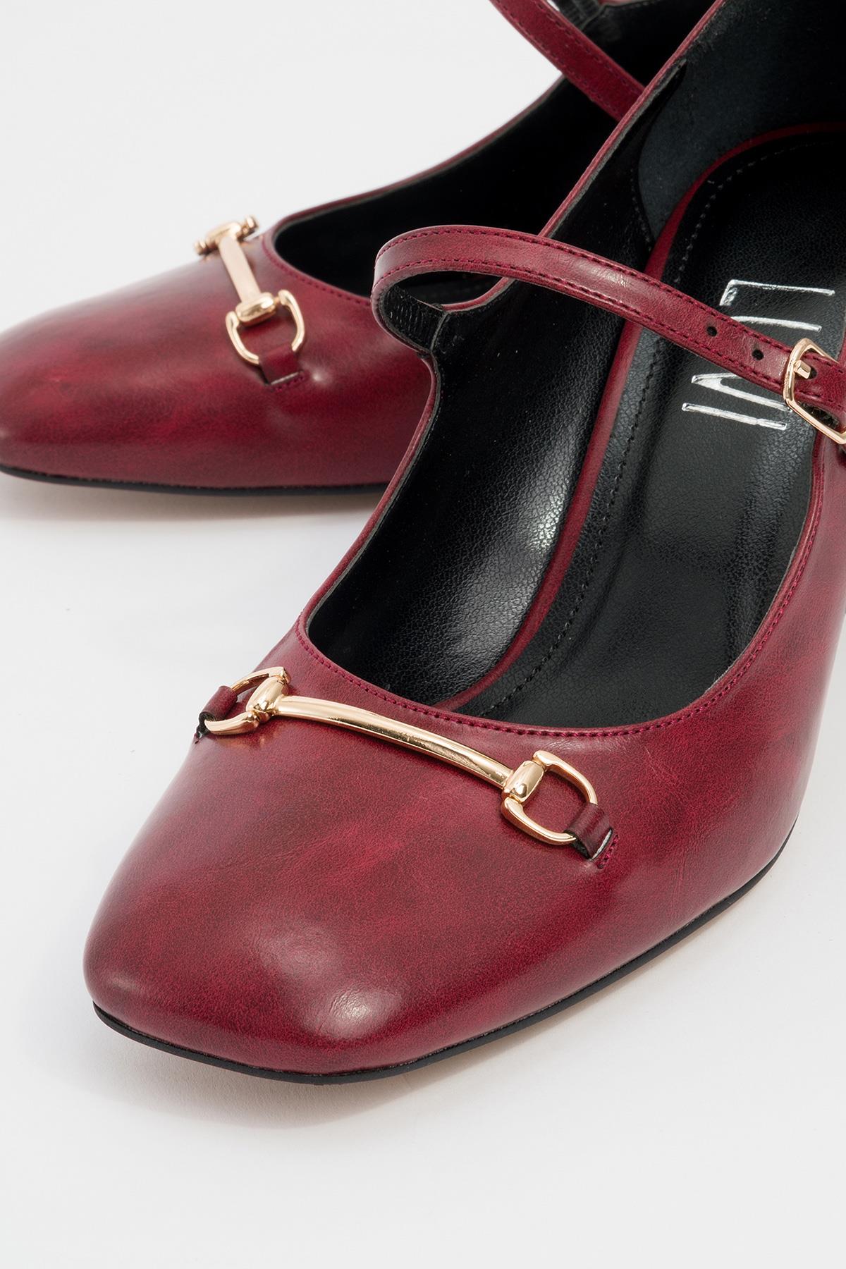 Levan - Burgundy Buckle Chunky Heel Shoe – detail view showing leather, Vowalisse