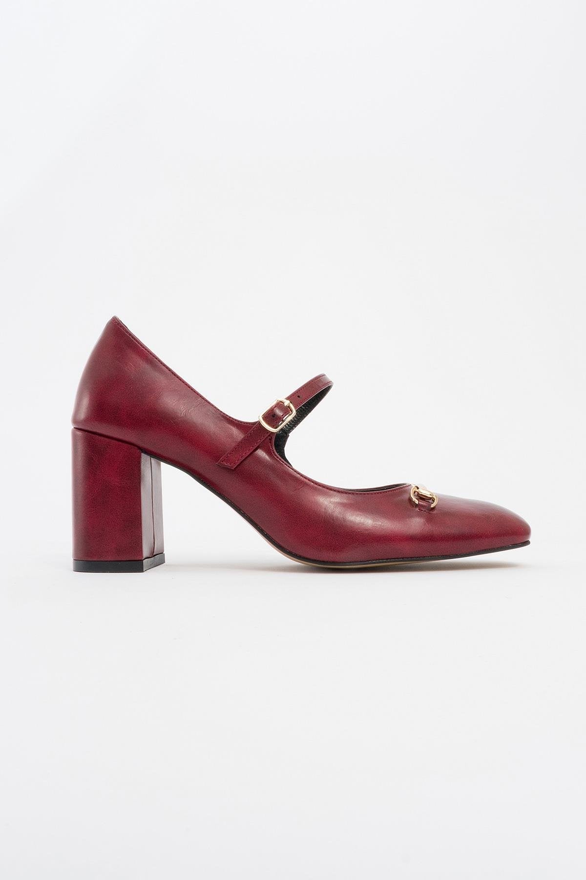 Levan - Burgundy Buckle Chunky Heel Shoe – heel view showing leather, Vowalisse