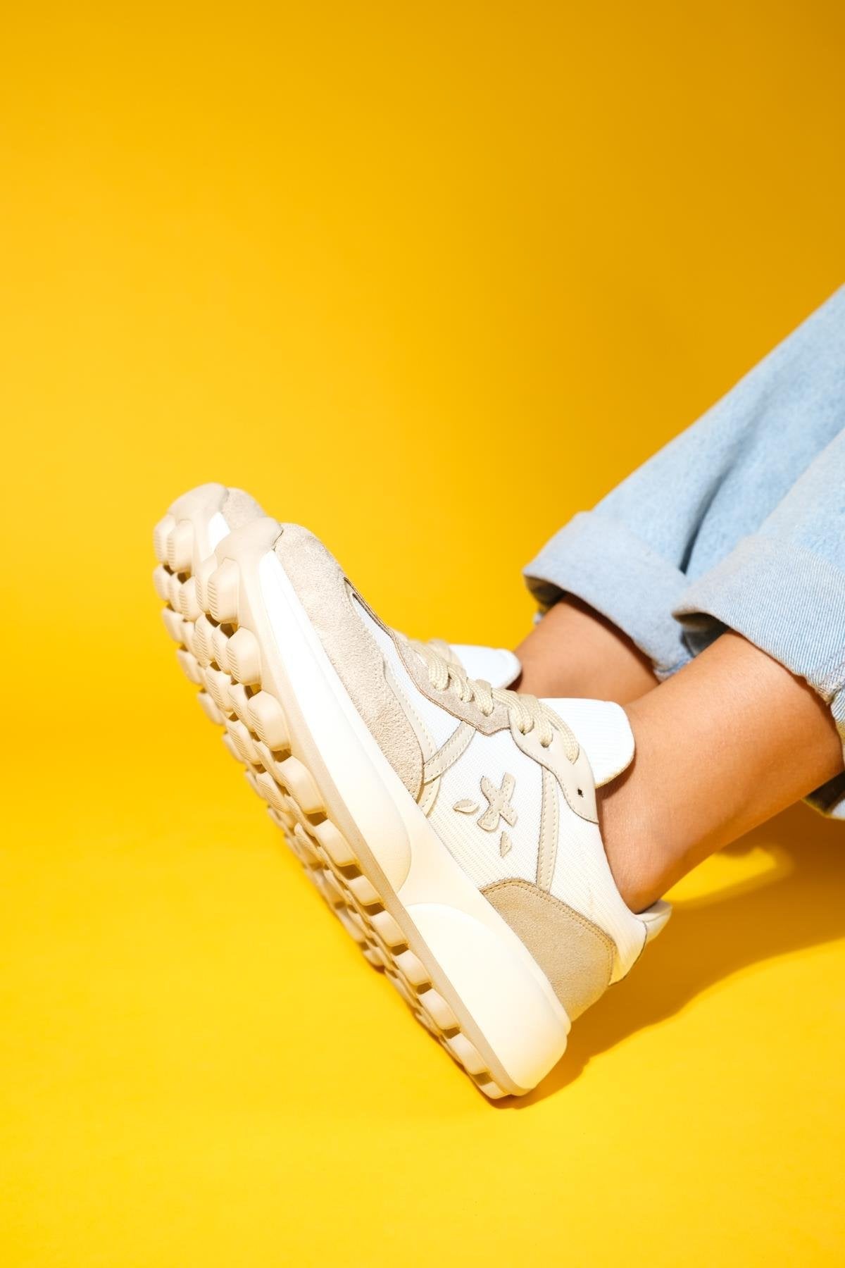 Nolton - Beige-White Sneaker – sole view showing leather, white, Vowalisse