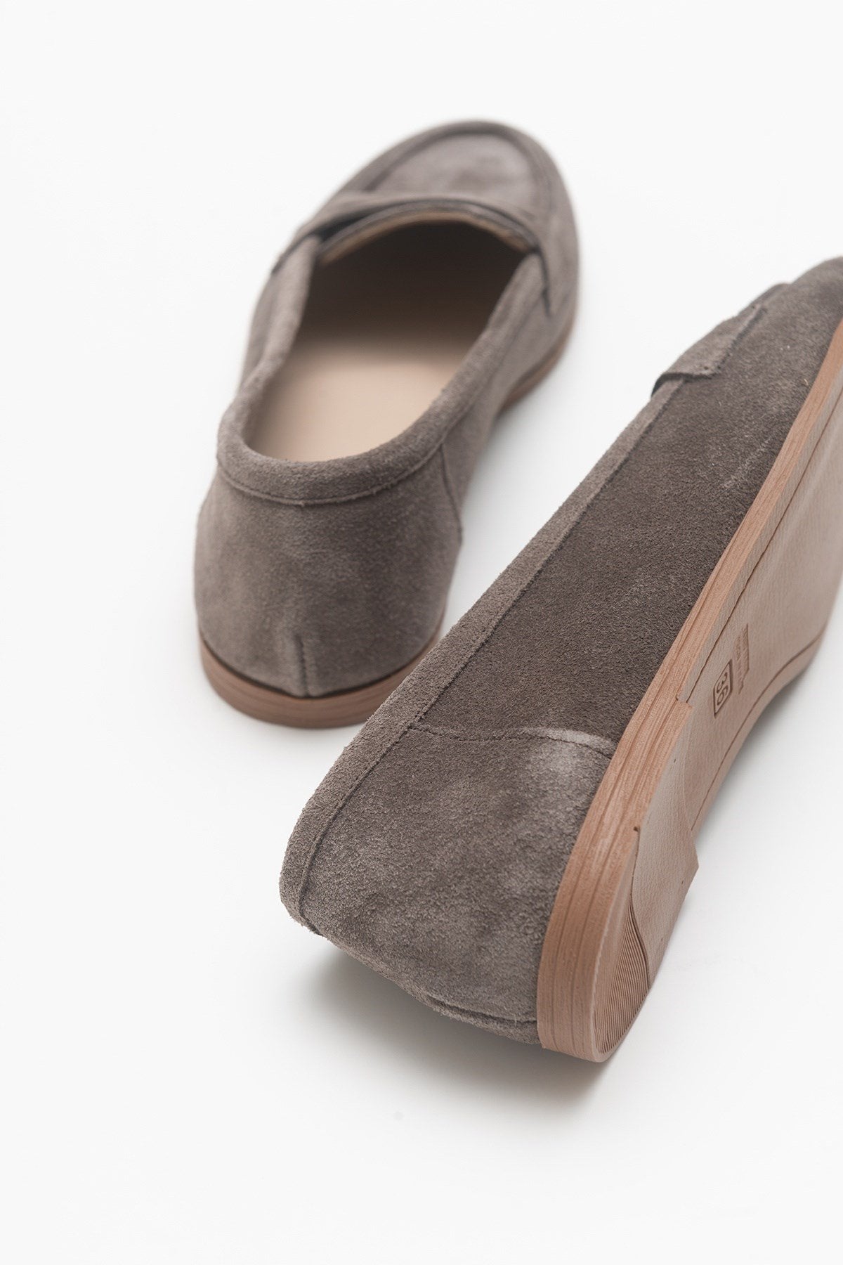 Dorothy - Dark Brown Suede Leather Loafers – detail view showing leather, suede, Vowalisse