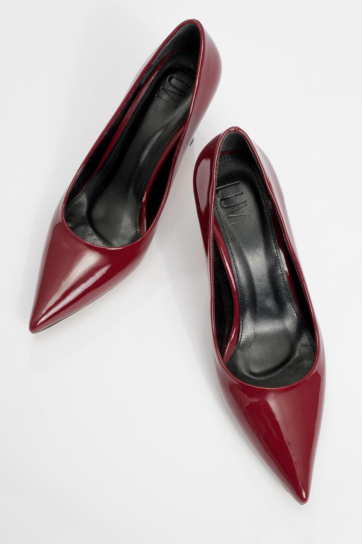 Calse - Burgundy Patent Heeled Shoe – side view showing leather, Vowalisse