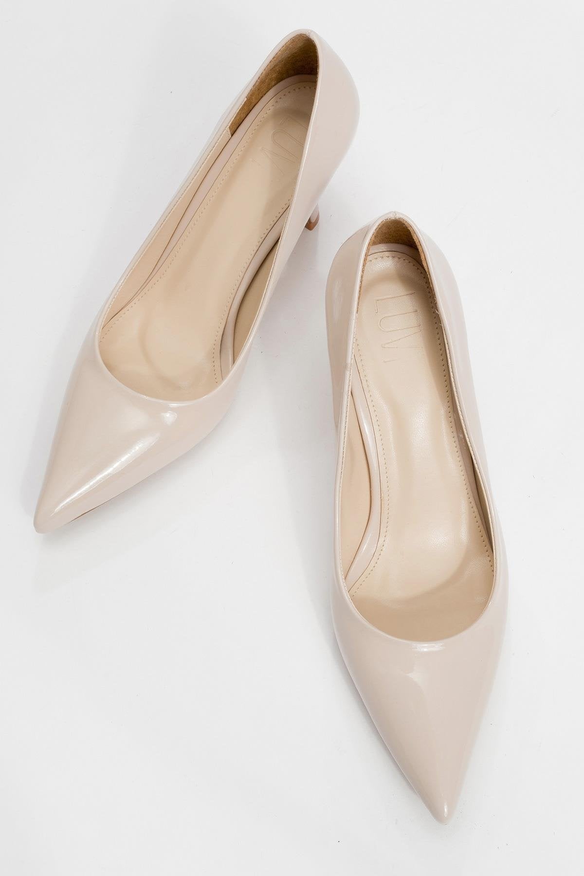Calse - Beige Heeled Shoe – side view showing leather, Vowalisse