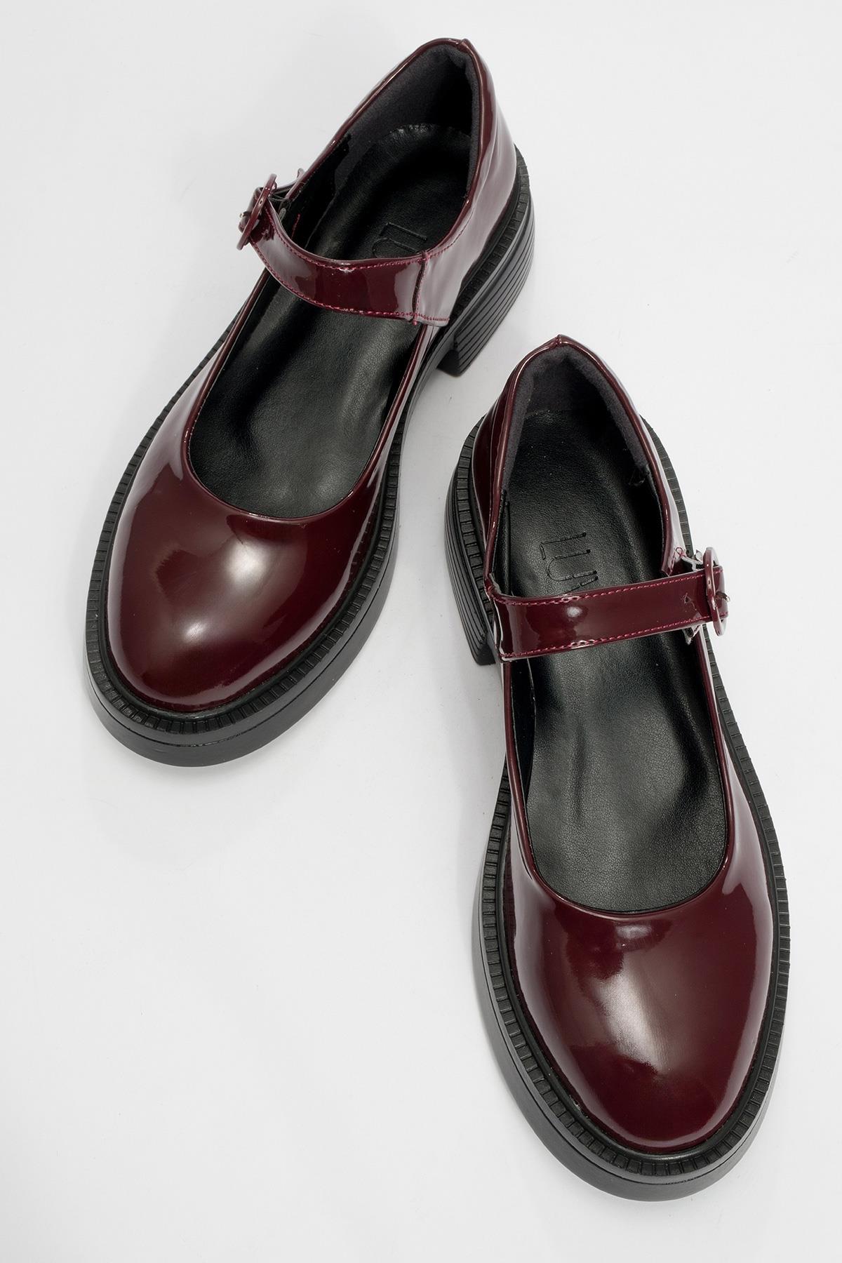 Petric - Burgundy Loafer – side view showing leather, Vowalisse