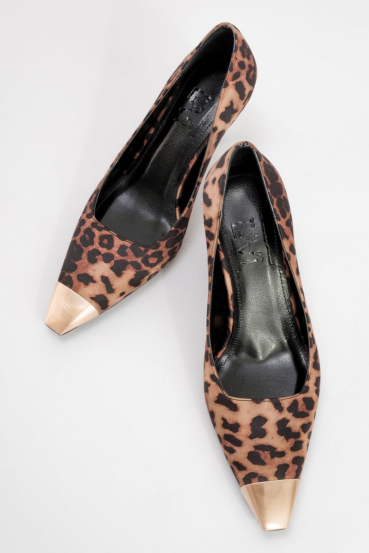 Moanda - Black/Yellow Patterned Stiletto Pump – side view showing leather, black, Vowalisse