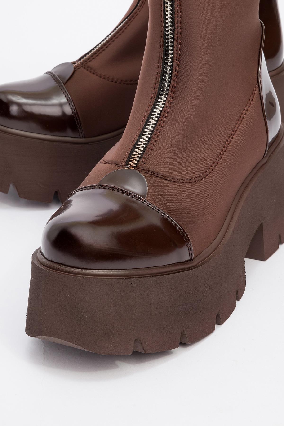 Bray Brown Patent Chunky Boot – detail view showing leather, red, Vowalisse