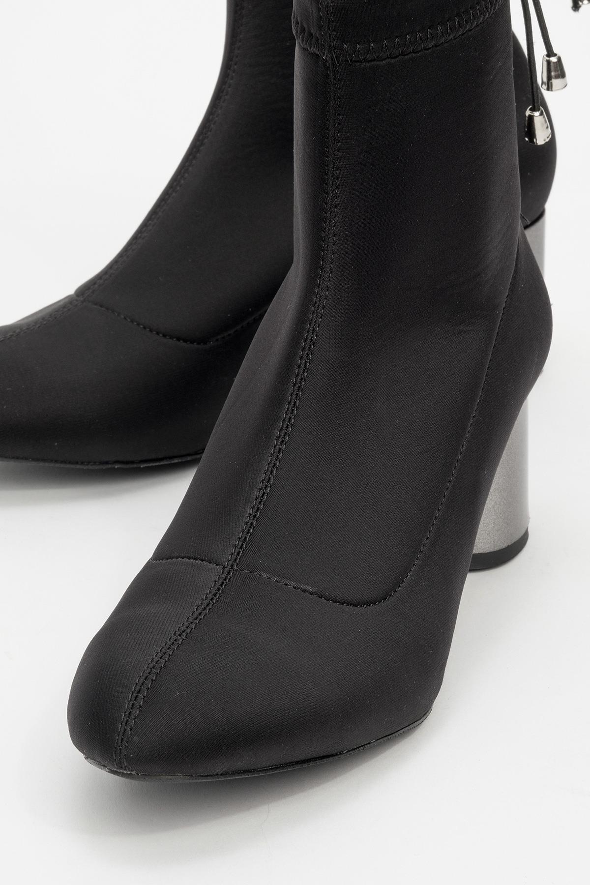 Landes - Black Block Heel Boot – detail view showing black, Vowalisse