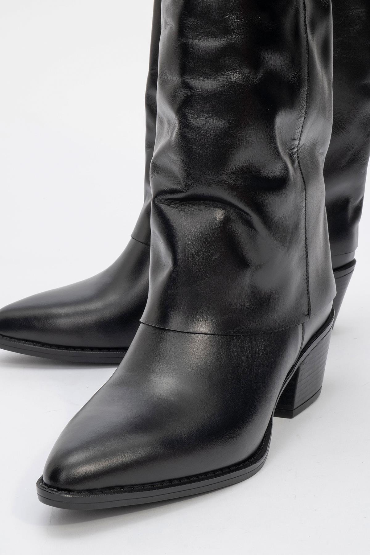 Sojo - Black Genuine Leather Block Heel Ankle Boot – detail view showing leather, black, Vowalisse