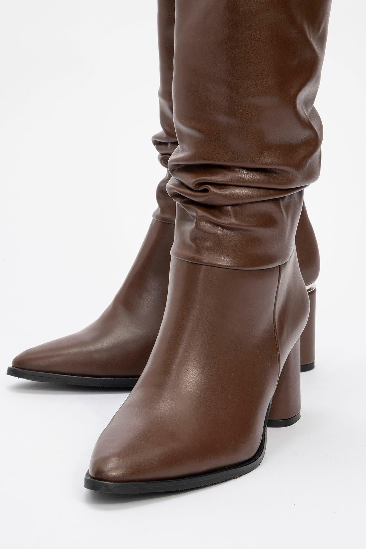 120 - Brown Gusset Block Heel Boot – detail view showing leather, Vowalisse