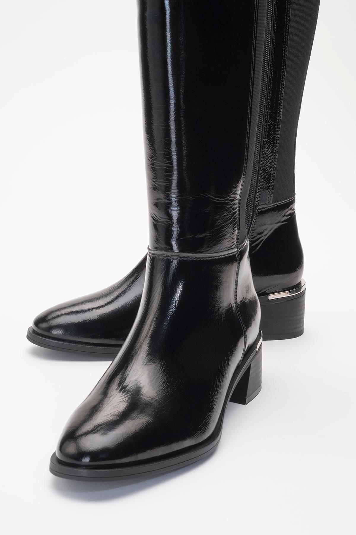 Rochos Black Patent Leather Boot – detail view showing leather, black, red, Vowalisse