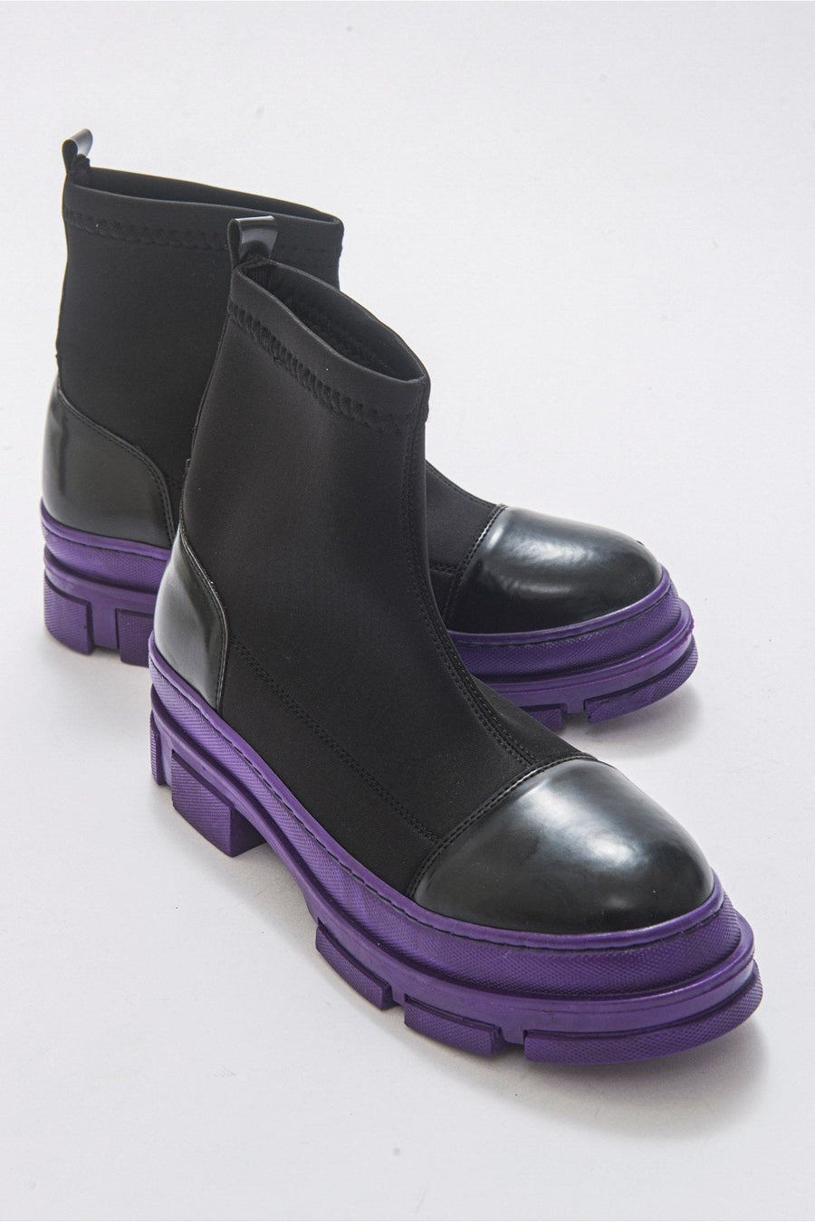 Bendis - Black/Purple Scuba Boot