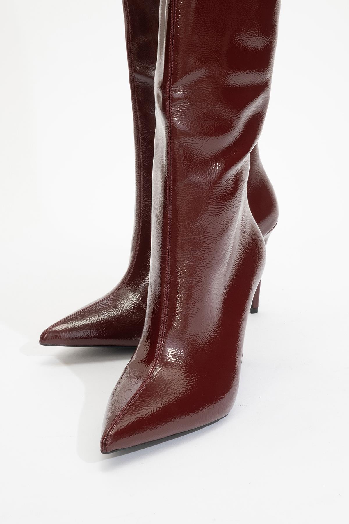 Cleja - Burgundy Patent Stiletto Heel Over-The-Knee Boot – heel view showing leather, Vowalisse