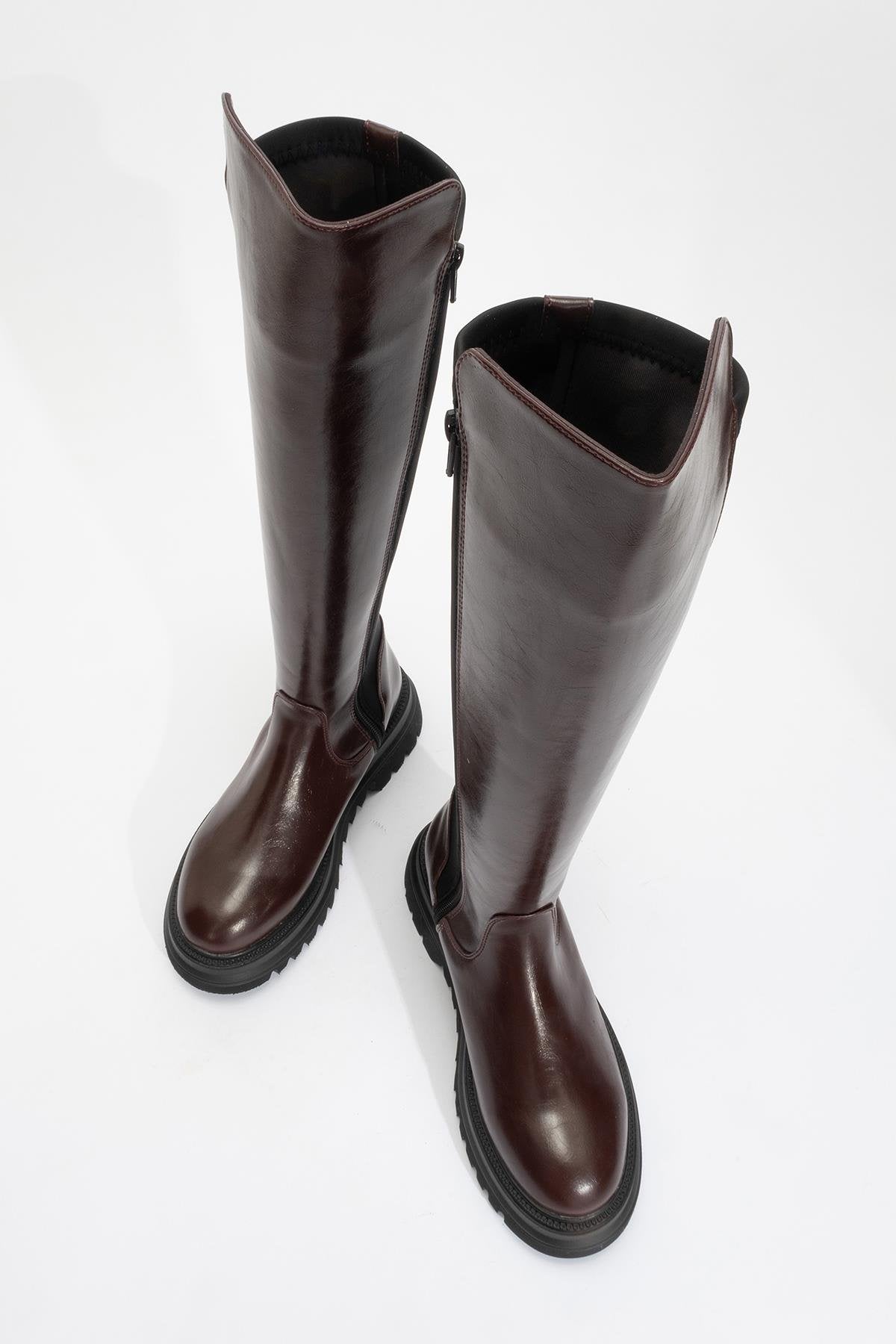 Shadow Burgundy Boot – side view showing leather, Vowalisse